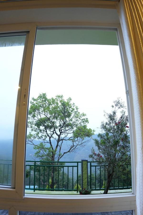 Vaga Mist Resort Vagamon Idukki Kültér fotó