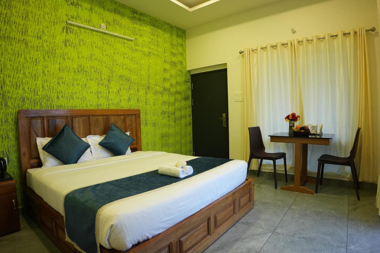Vaga Mist Resort Vagamon Idukki Kültér fotó