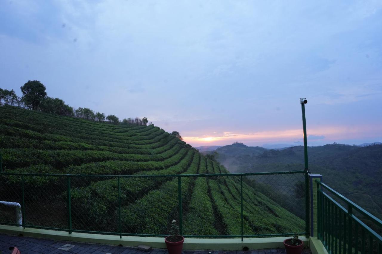Vaga Mist Resort Vagamon Idukki Kültér fotó