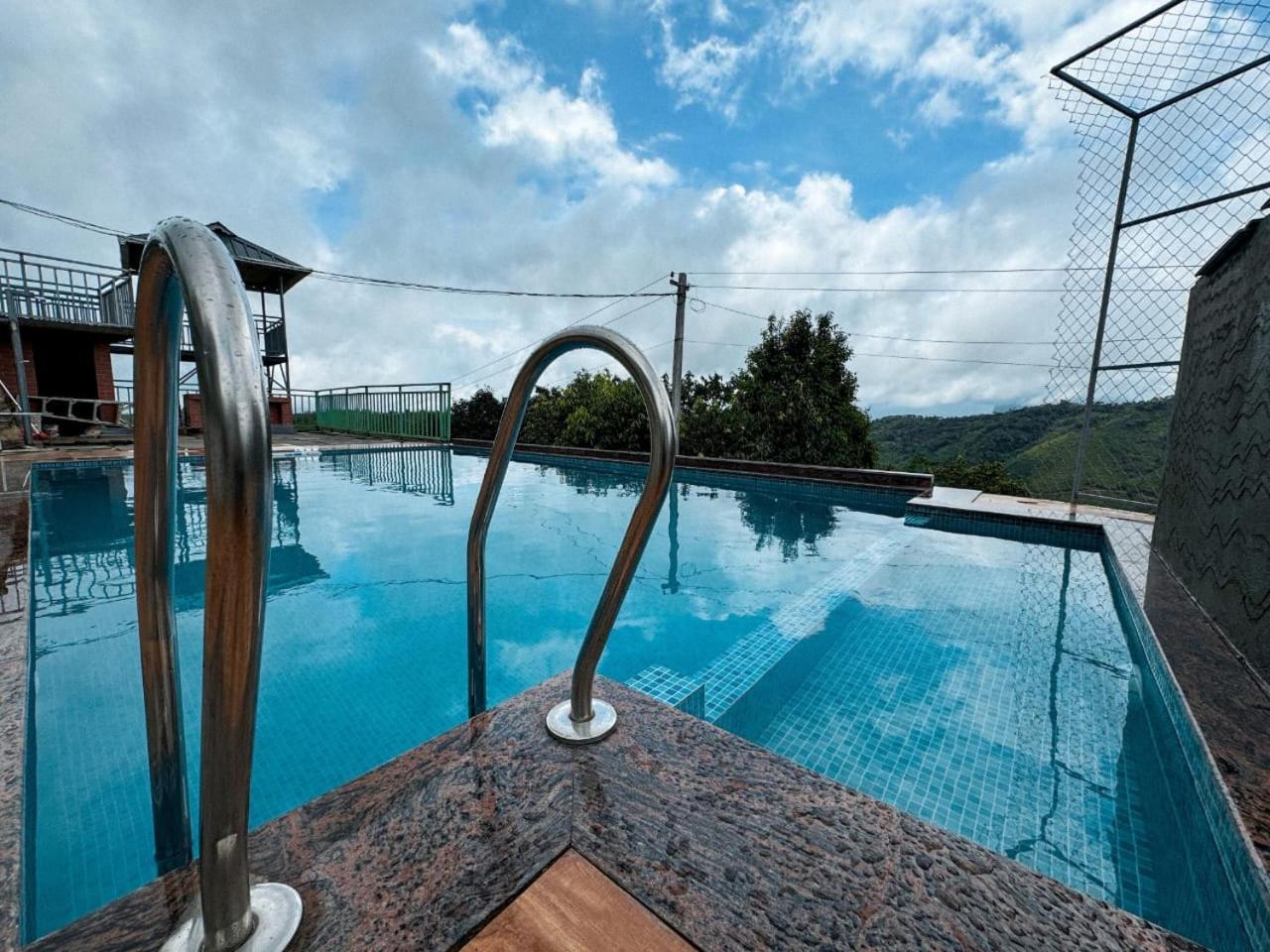 Vaga Mist Resort Vagamon Idukki Kültér fotó